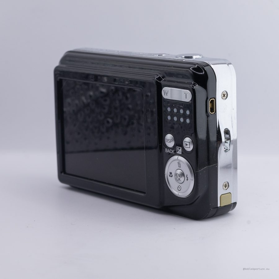 Fujifilm FinePix AX500