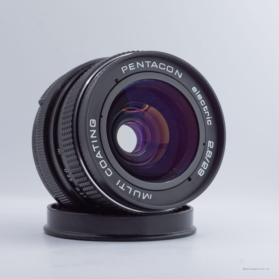 Praktica LB 2 z obiektywem Pentacon electric 29mm f/2.8 MC